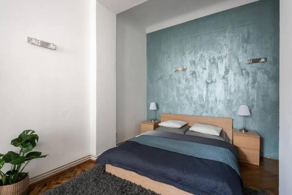 Spacious Apartment With Balcony At Wenceslas Sq Praha Exteriér fotografie
