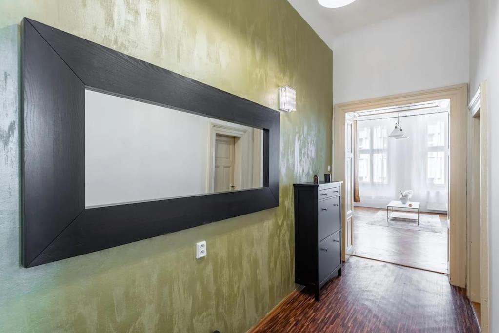 Spacious Apartment With Balcony At Wenceslas Sq Praha Exteriér fotografie